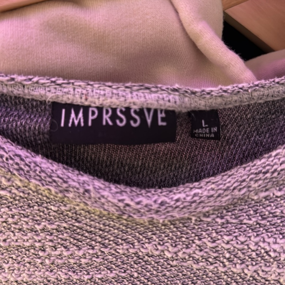 Imprssve T Shirt Textured - Picture 2 of 2